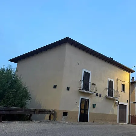 Pani E Tulipani - Apartman Castelvecchio Calvisio