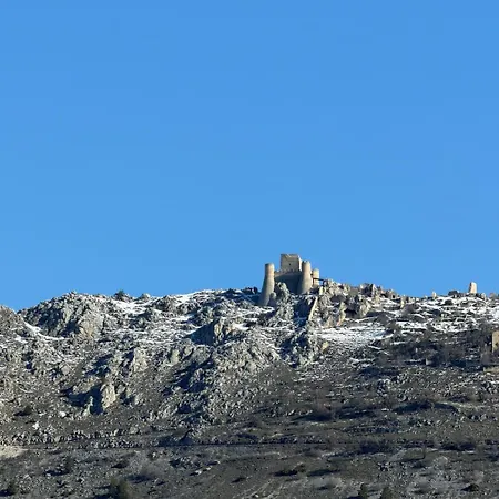 Pani E Tulipani - * Castelvecchio Calvisio